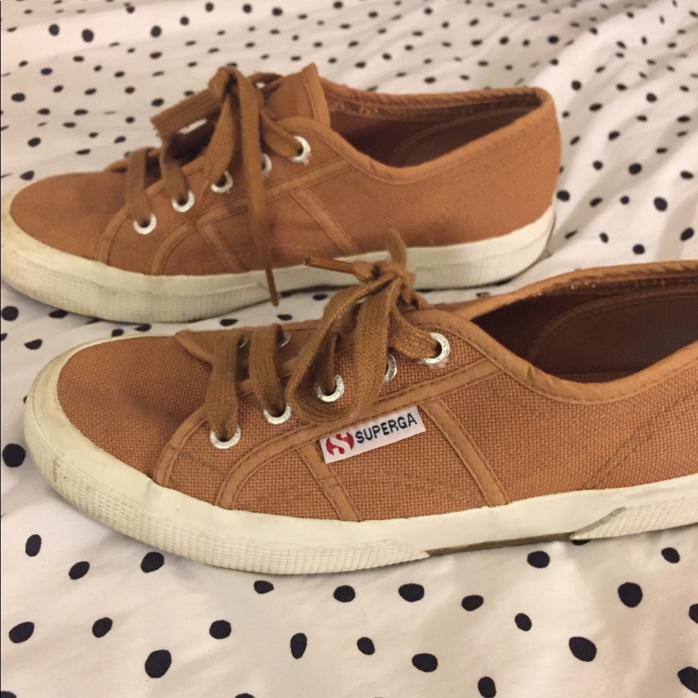 Superga tennis shoes size 37.5